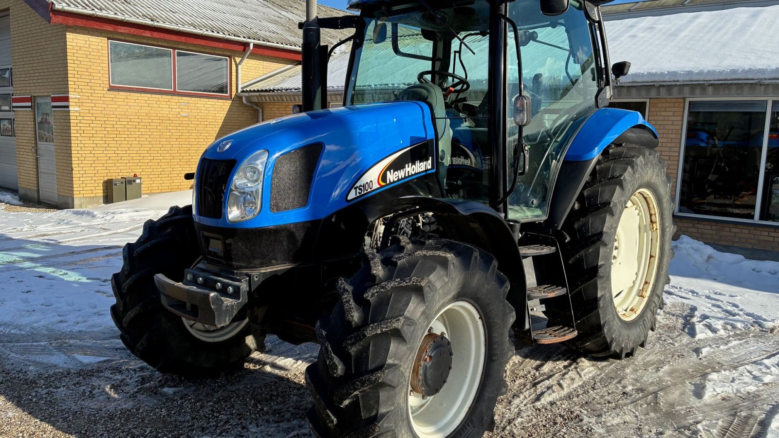 Traktor del tipo New Holland TS100A, Gebrauchtmaschine In Store Heddinge (Immagine 3)