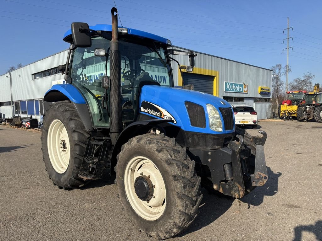 Traktor van het type New Holland TS100A, Gebrauchtmaschine in Heerenveen (Foto 4)