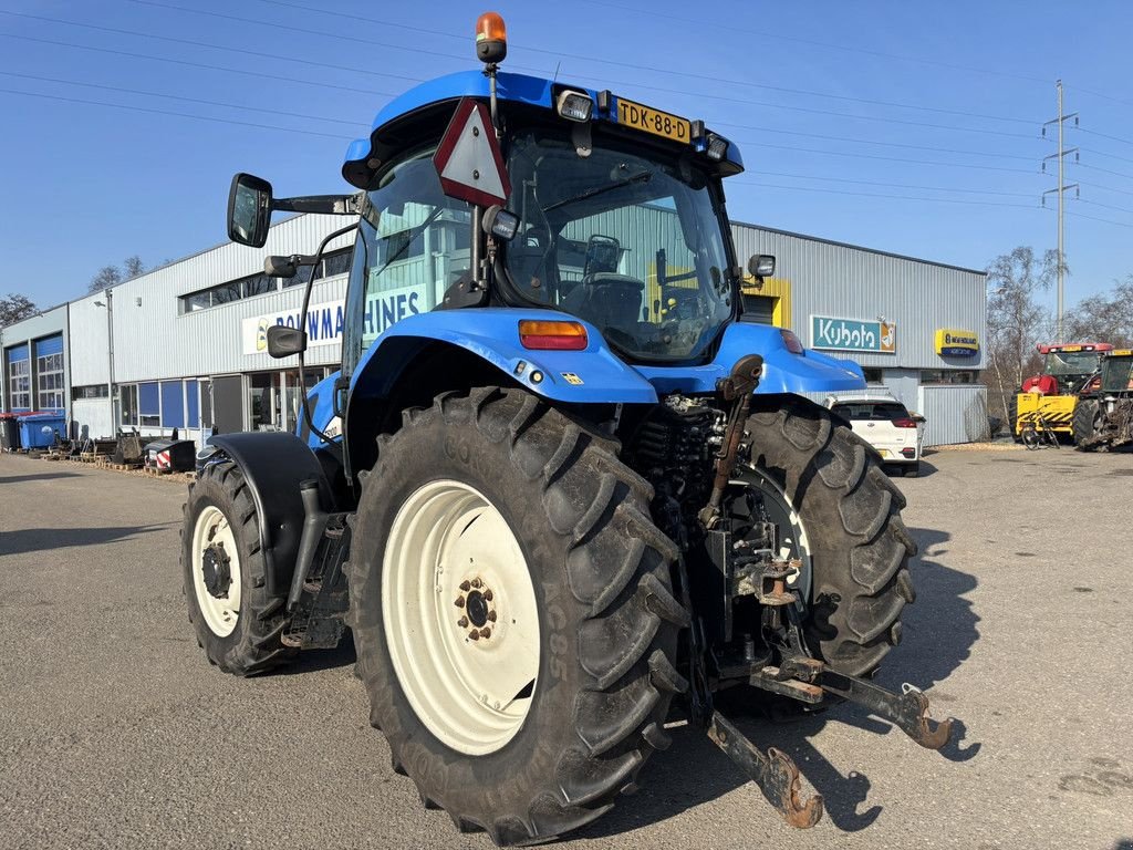 Traktor van het type New Holland TS100A, Gebrauchtmaschine in Heerenveen (Foto 3)