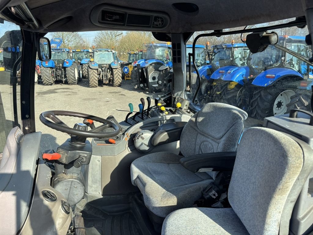 Traktor van het type New Holland TS100A, Gebrauchtmaschine in Heerenveen (Foto 7)