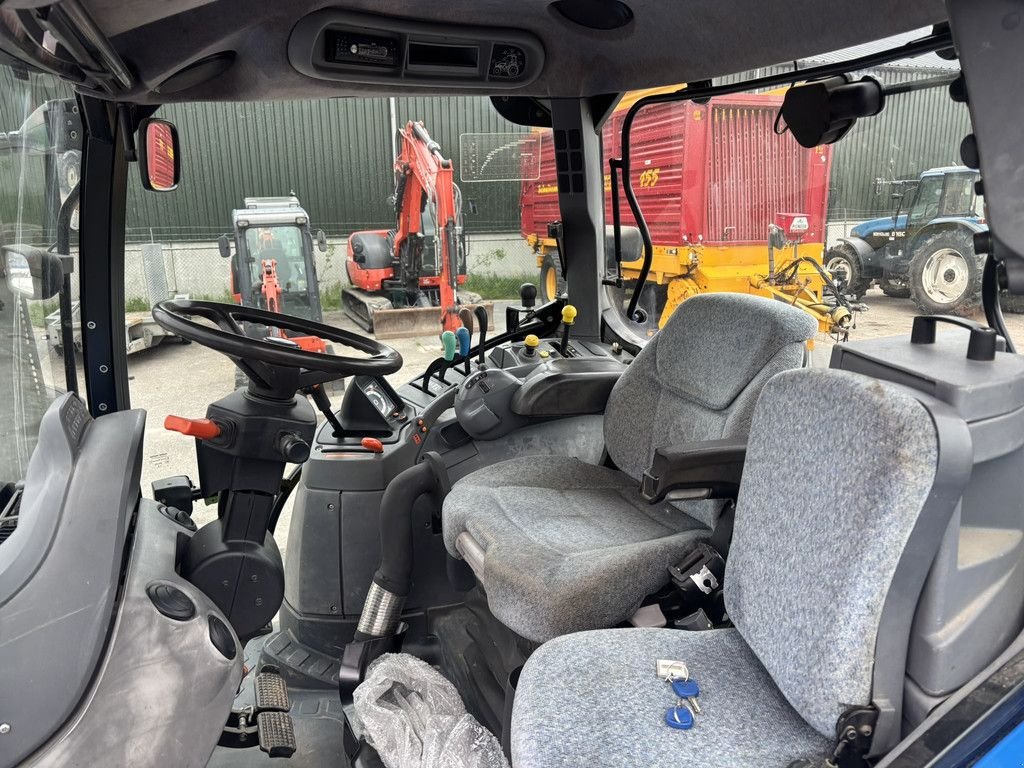 Traktor van het type New Holland TS100A, Gebrauchtmaschine in Heerenveen (Foto 6)