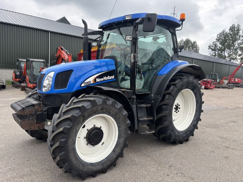 Traktor des Typs New Holland TS100A, Gebrauchtmaschine in Heerenveen (Bild 1)