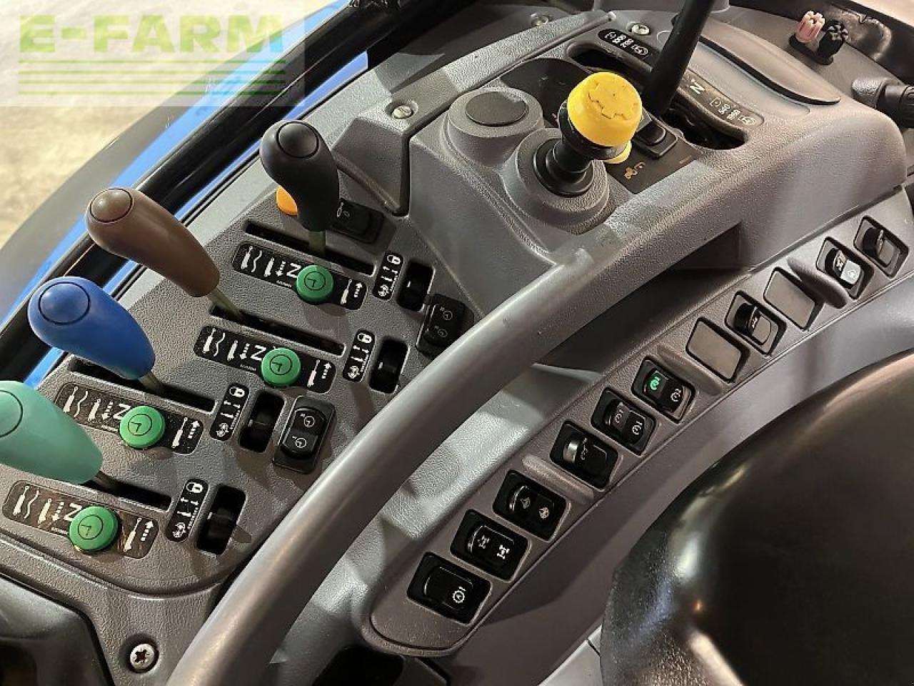 Traktor типа New Holland ts110a plus, Gebrauchtmaschine в Sierning (Фотография 9)