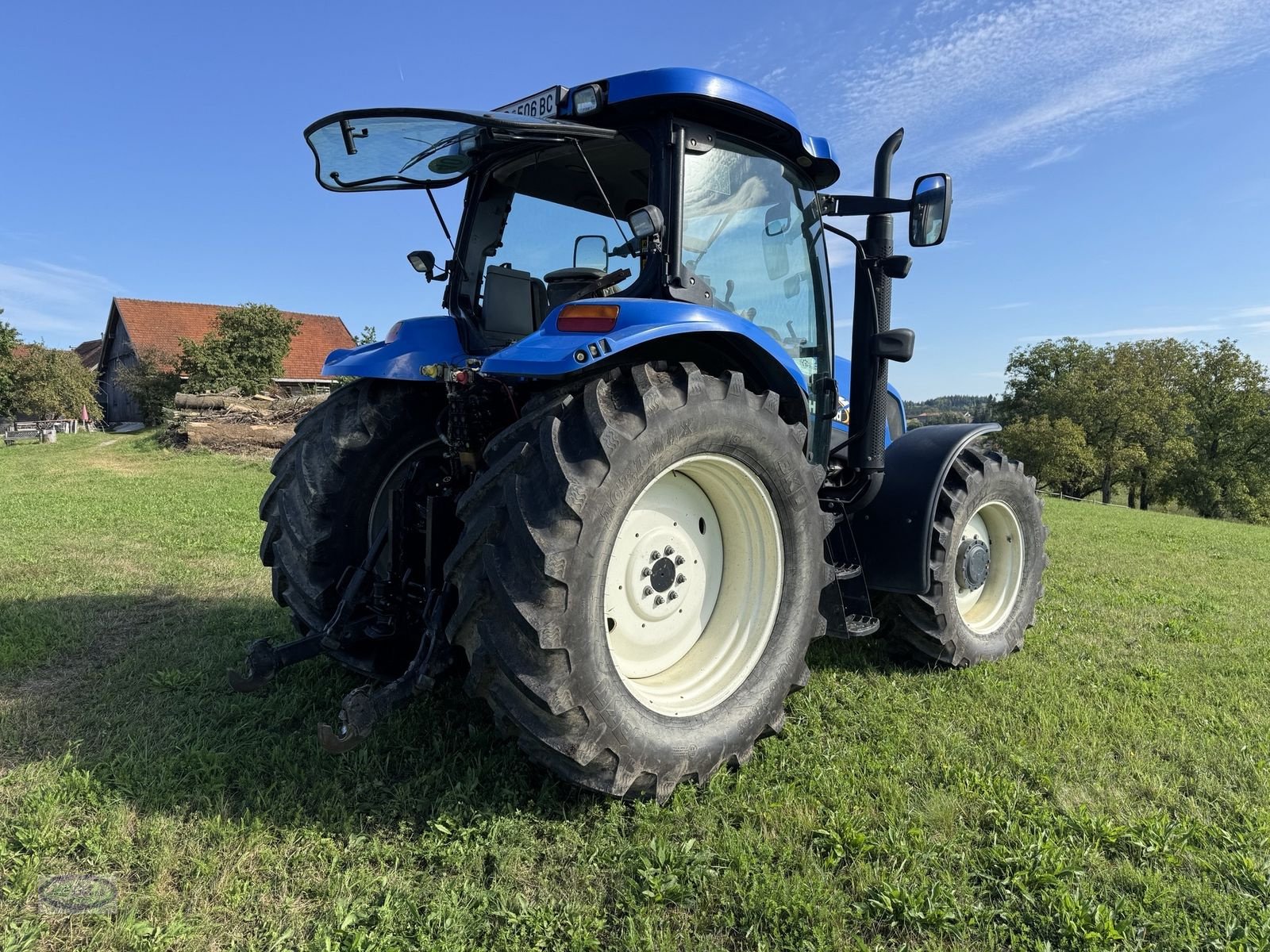 Traktor des Typs New Holland TS110A Plus, Gebrauchtmaschine in Münzkirchen (Bild 5)