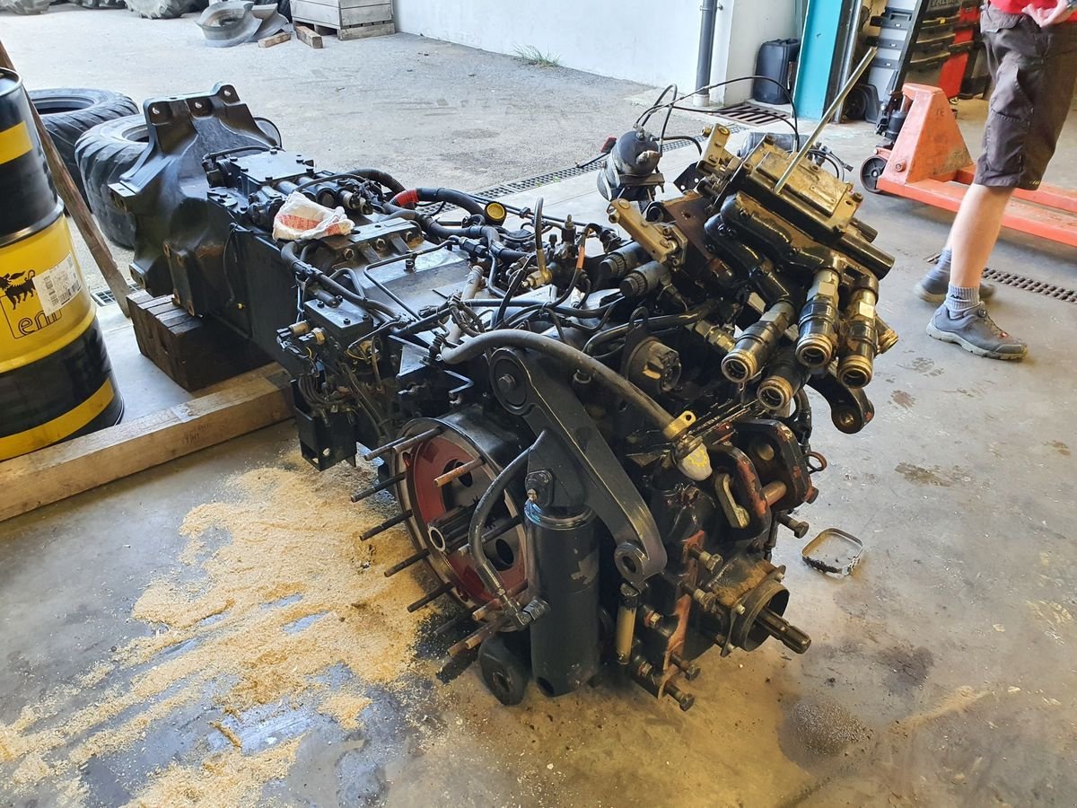 Traktor of the type New Holland TS110A Plus, Gebrauchtmaschine in Göpfritz (Picture 3)