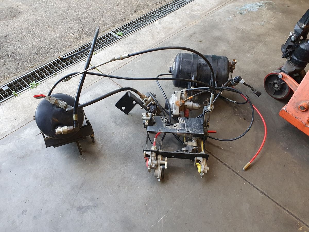 Traktor of the type New Holland TS110A Plus, Gebrauchtmaschine in Göpfritz (Picture 4)