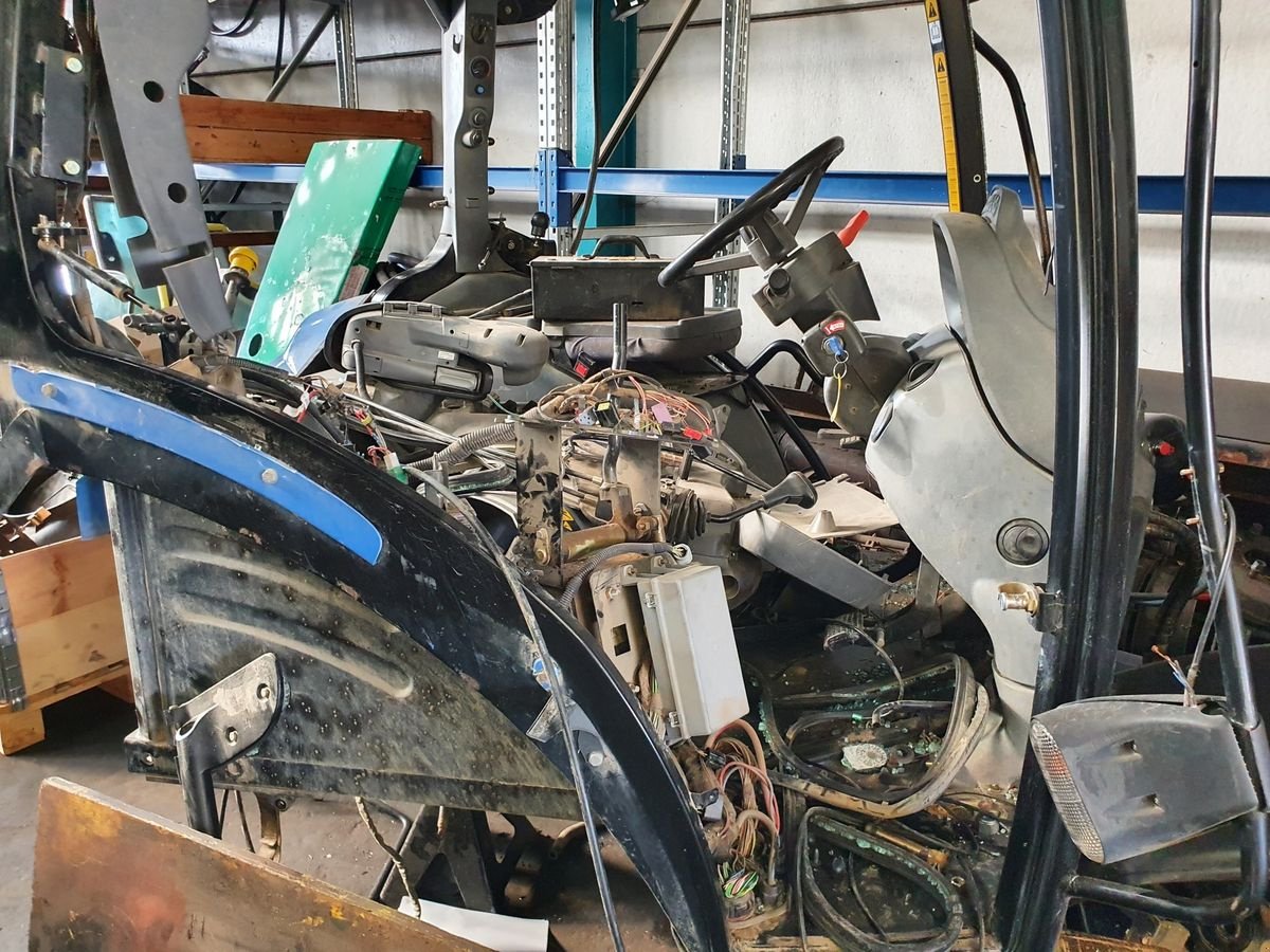 Traktor of the type New Holland TS110A Plus, Gebrauchtmaschine in Göpfritz (Picture 5)