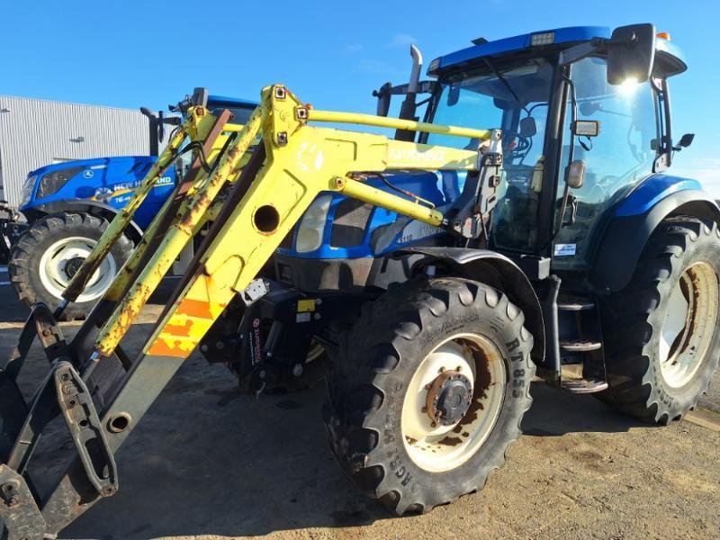 Traktor tipa New Holland TS110A, Gebrauchtmaschine u ANTIGNY (Slika 1)
