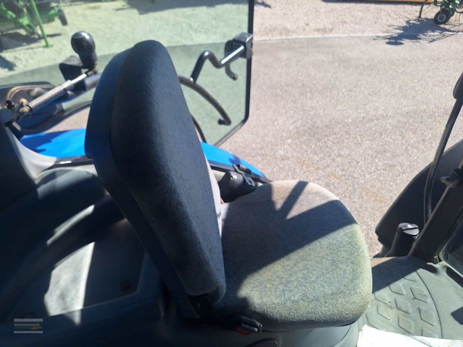 Traktor of the type New Holland TS110A, Gebrauchtmaschine in Gampern (Picture 22)