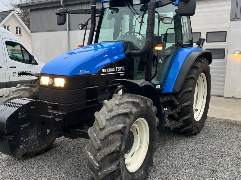 Traktor от тип New Holland TS115 Turbo, Gebrauchtmaschine в Ringsted
