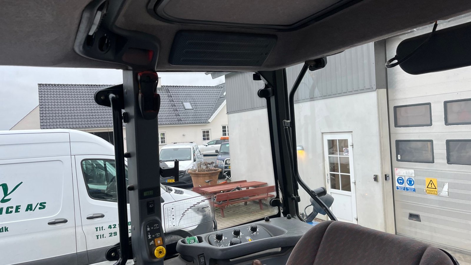 Traktor от тип New Holland TS115 Turbo, Gebrauchtmaschine в Ringsted (Снимка 12)