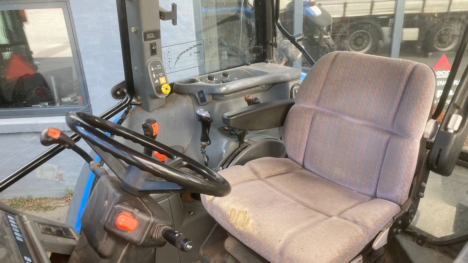 Traktor typu New Holland TS115, Gebrauchtmaschine v Hobro (Obrázek 5)