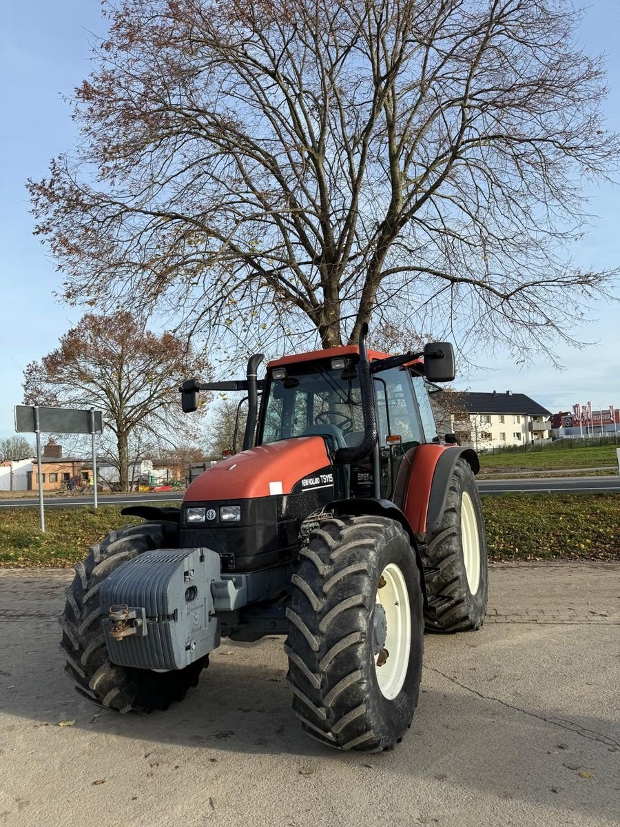 Traktor du type New Holland TS.115, Gebrauchtmaschine en Nieheim Kreis Höxter (Photo 2)