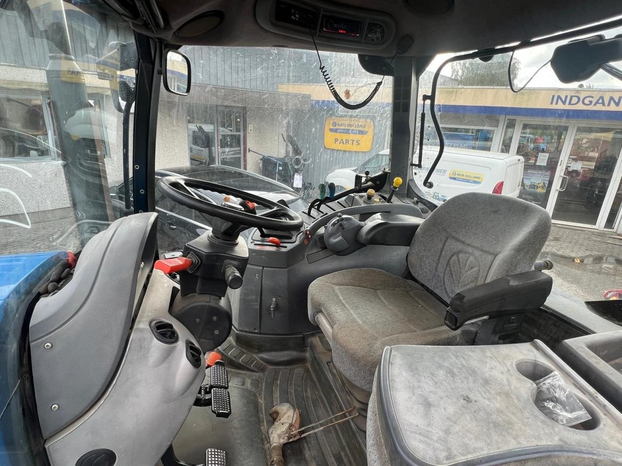 Traktor of the type New Holland TS115A, Gebrauchtmaschine in Middelfart (Picture 8)