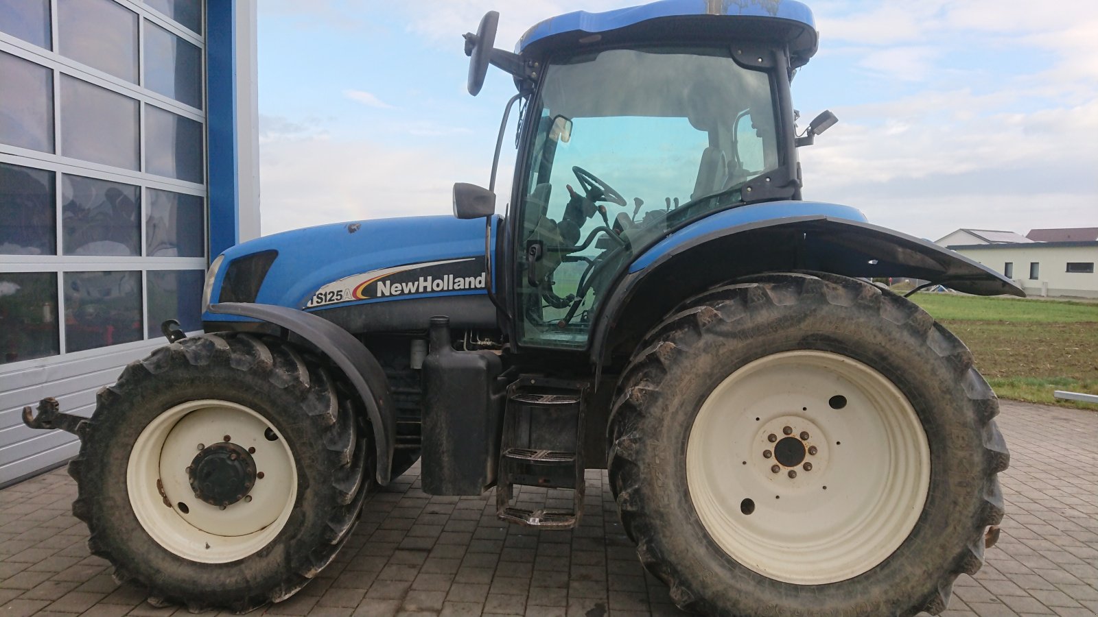Traktor типа New Holland TS125A, Gebrauchtmaschine в Mühlingen (Фотография 2)