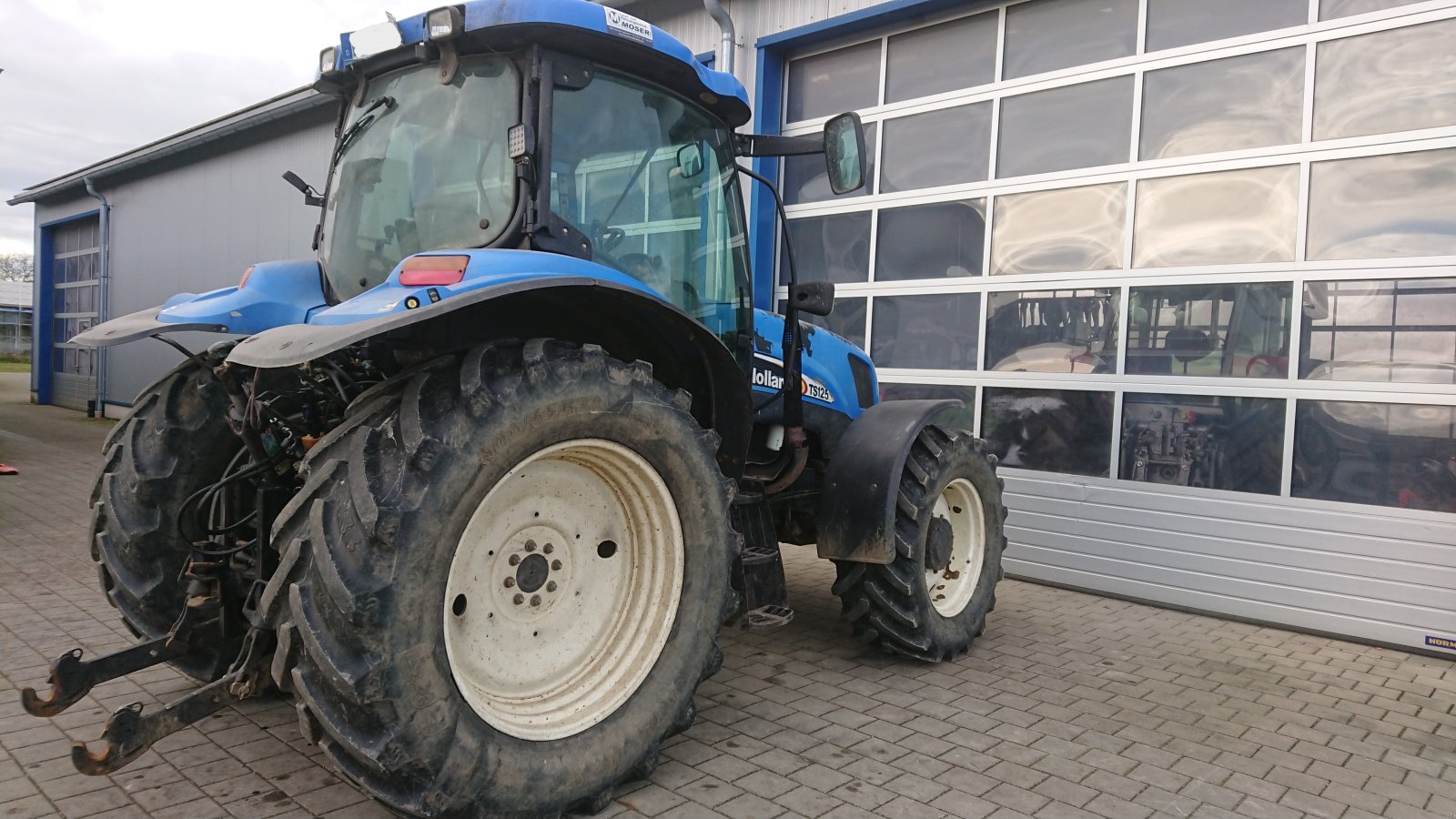Traktor типа New Holland TS125A, Gebrauchtmaschine в Mühlingen (Фотография 4)
