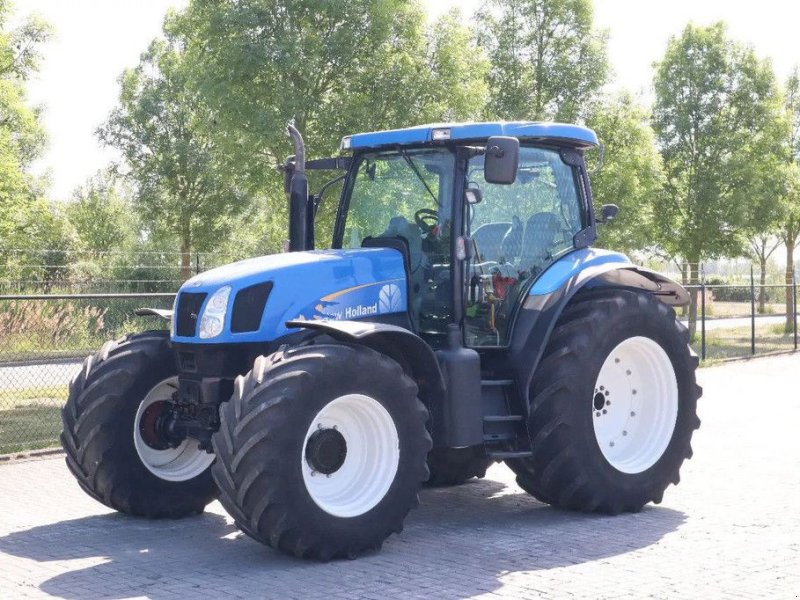 Traktor van het type New Holland TS135A 40 KM/H 4X4 SUPERSTEER, Gebrauchtmaschine in Marknesse (Foto 1)