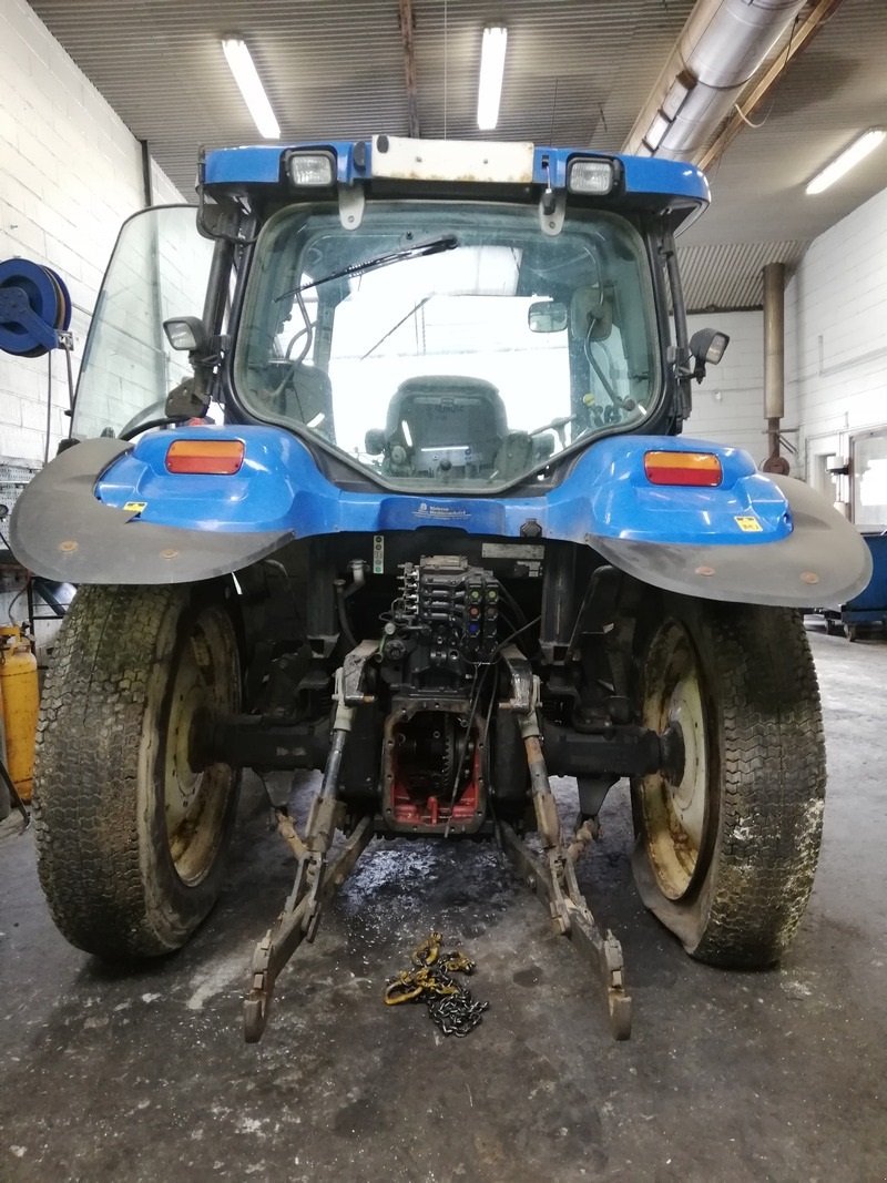 Traktor des Typs New Holland TS135A, Gebrauchtmaschine in Viborg (Bild 6)