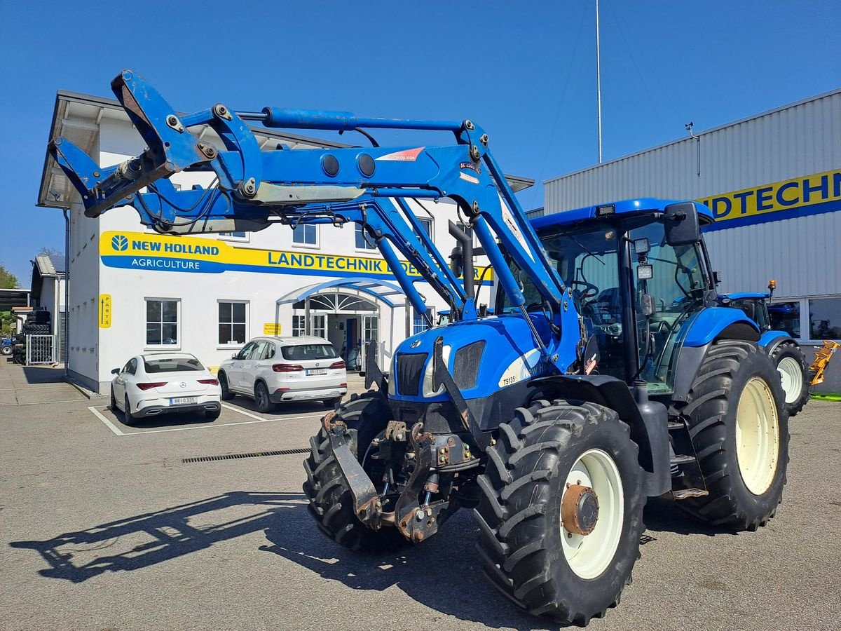 Traktor типа New Holland TS135A, Gebrauchtmaschine в Burgkirchen (Фотография 13)