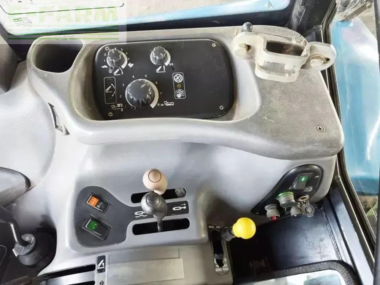 Traktor a típus New Holland ts90, Gebrauchtmaschine ekkor: SANKT MARIENKIRCHEN BEI SCHÄRDING (Kép 12)