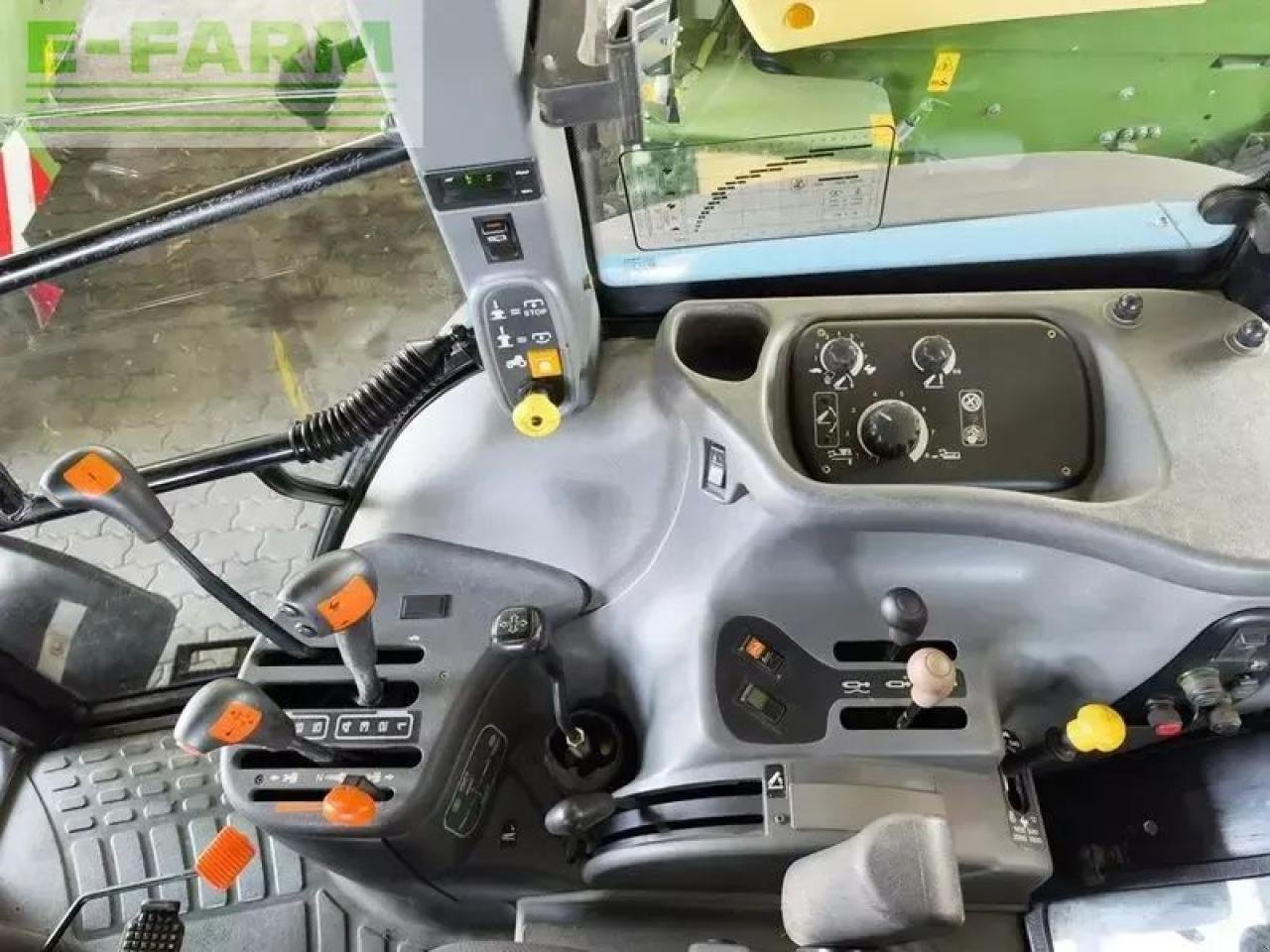 Traktor des Typs New Holland ts90, Gebrauchtmaschine in SANKT MARIENKIRCHEN BEI SCHÄRDING (Bild 10)