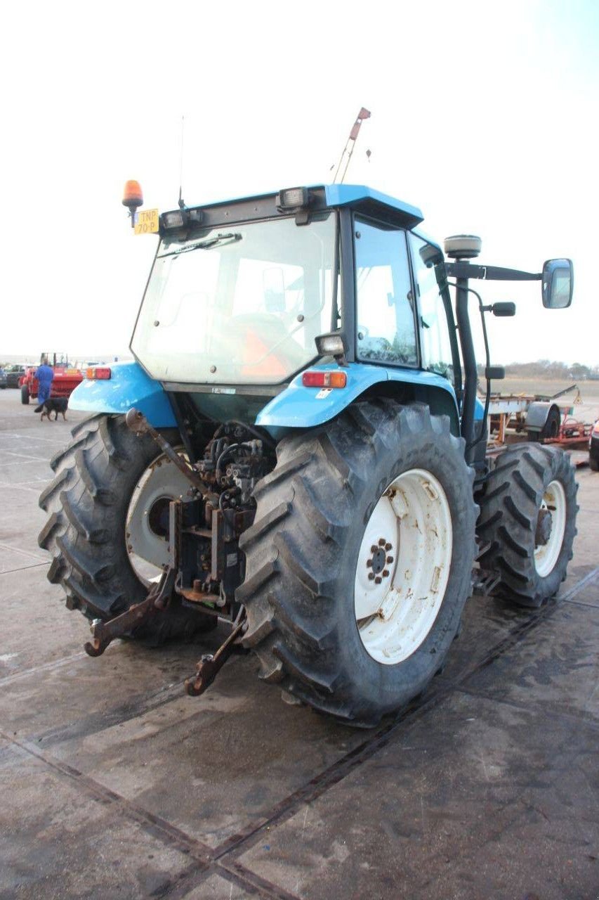 Traktor του τύπου New Holland TS90, Gebrauchtmaschine σε Antwerpen (Φωτογραφία 5)