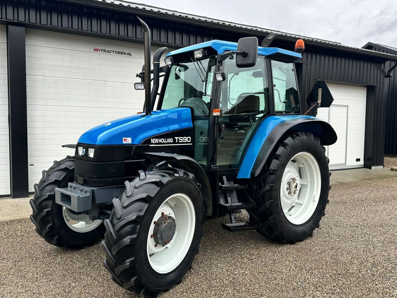Traktor del tipo New Holland TS90, Gebrauchtmaschine In Linde (dr) (Immagine 2)