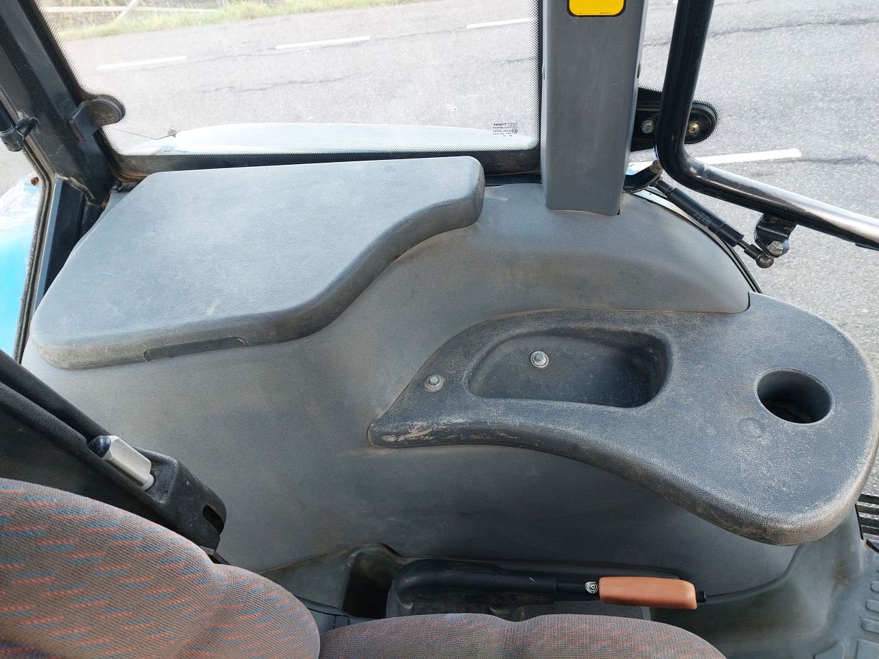 Traktor типа New Holland TS90, Gebrauchtmaschine в Ouderkerk aan den IJssel (Фотография 11)