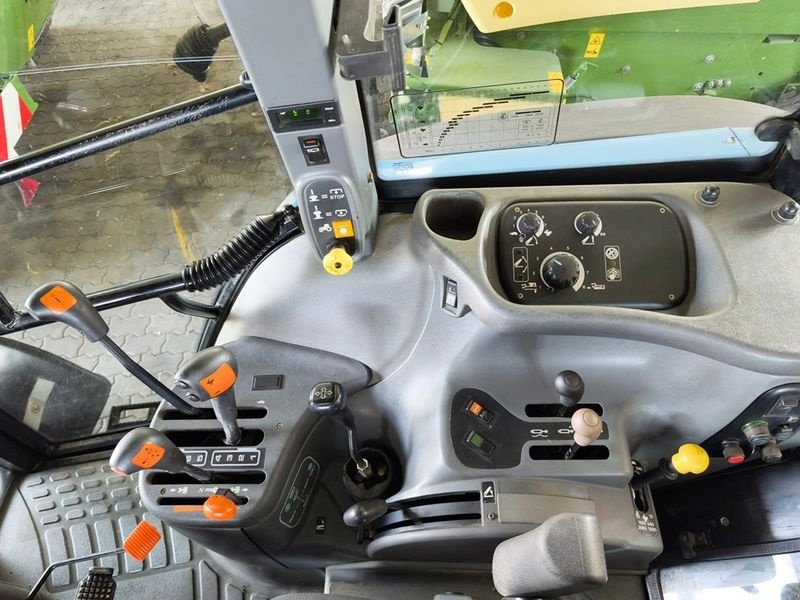 Traktor van het type New Holland TS90, Gebrauchtmaschine in St. Marienkirchen (Foto 10)