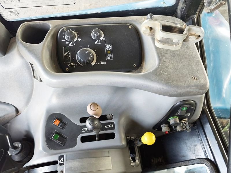 Traktor of the type New Holland TS90, Gebrauchtmaschine in St. Marienkirchen (Picture 12)