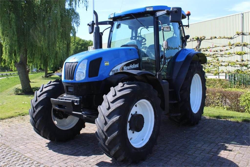Traktor типа New Holland TSA135A, Gebrauchtmaschine в Bant (Фотография 2)
