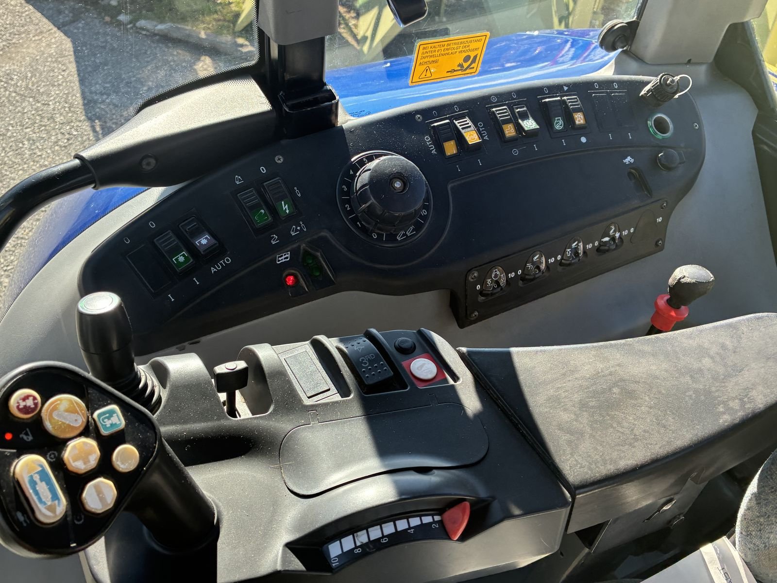 Traktor του τύπου New Holland TV-T 195 Auto Command, Gebrauchtmaschine σε Villach (Φωτογραφία 14)