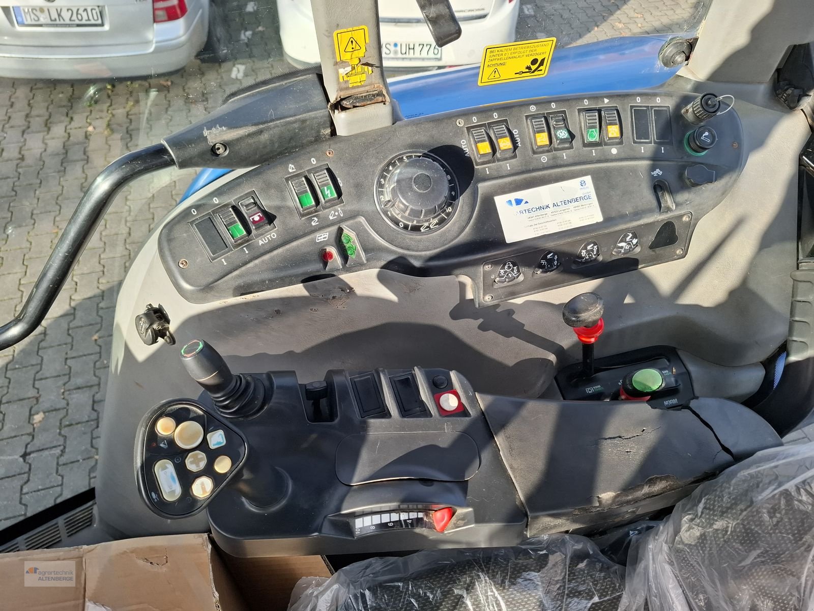 Traktor of the type New Holland TVT 145, Gebrauchtmaschine in Altenberge (Picture 14)