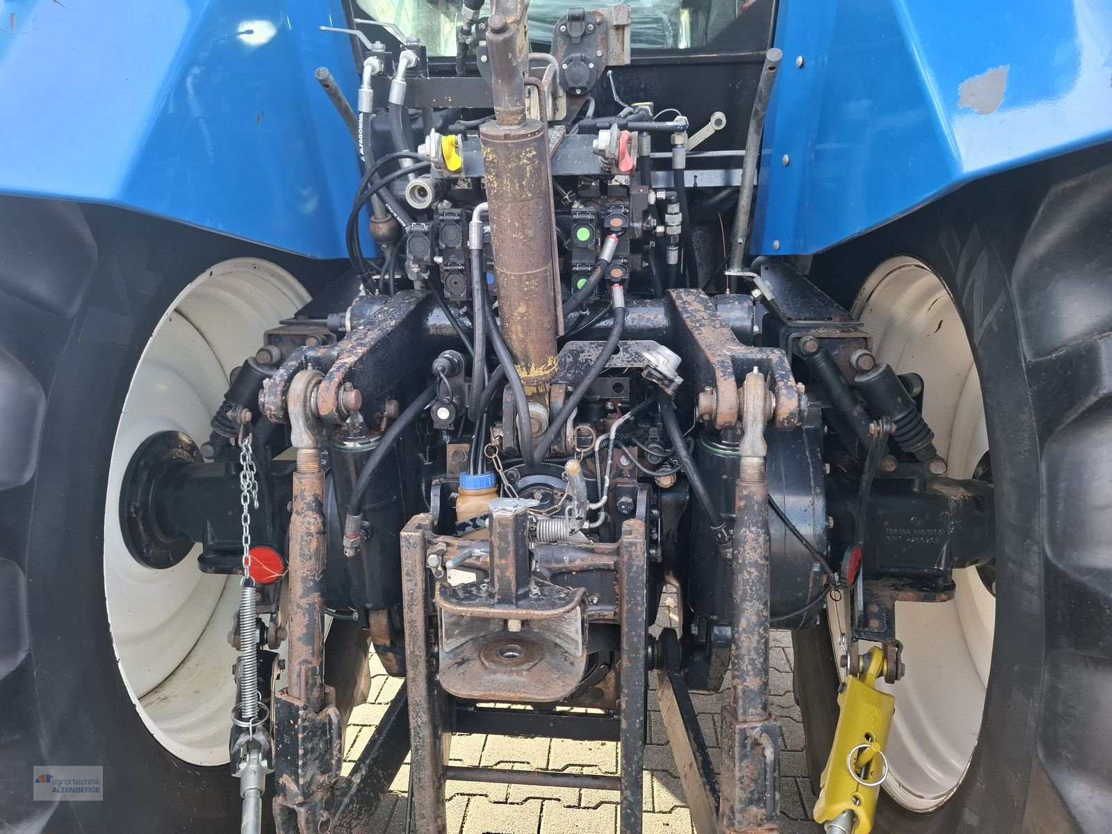 Traktor of the type New Holland TVT 145, Gebrauchtmaschine in Altenberge (Picture 9)