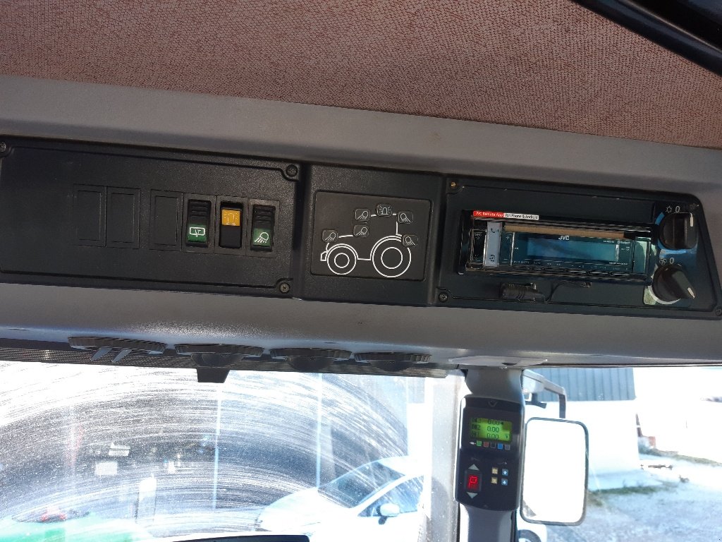 Traktor typu New Holland TVT 170, Gebrauchtmaschine v BRAS SUR MEUSE (Obrázek 6)