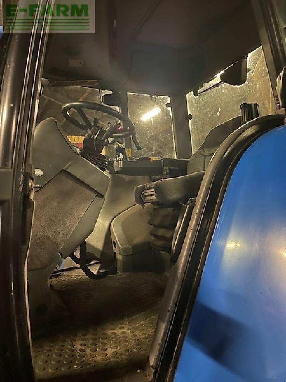 Traktor типа New Holland tvt 190, Gebrauchtmaschine в gg VEGHEL (Фотография 3)