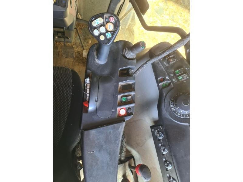 Traktor tipa New Holland TVT155, Gebrauchtmaschine u BRAY en Val (Slika 10)