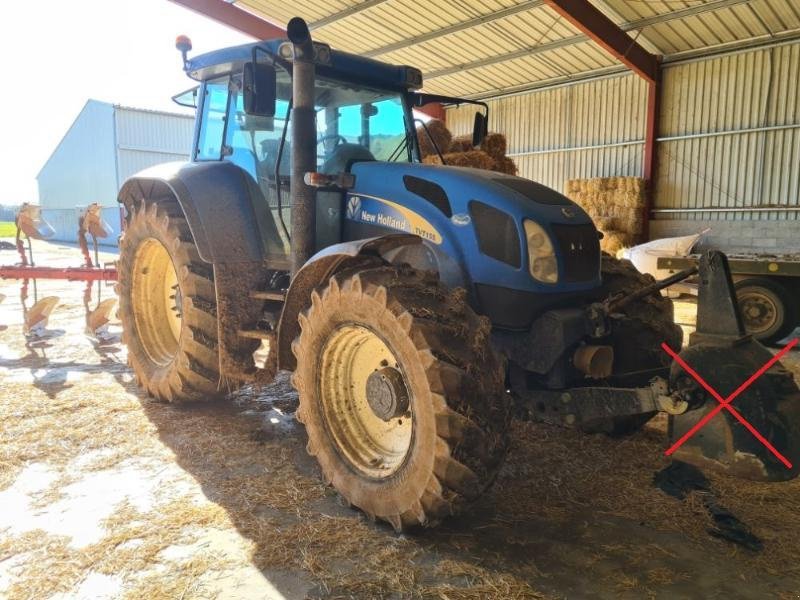 Traktor of the type New Holland TVT155, Gebrauchtmaschine in BRAY en Val (Picture 1)
