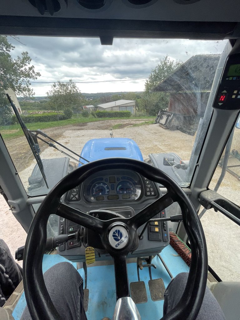 Traktor del tipo New Holland TVT170, Gebrauchtmaschine In Calmont (Immagine 5)