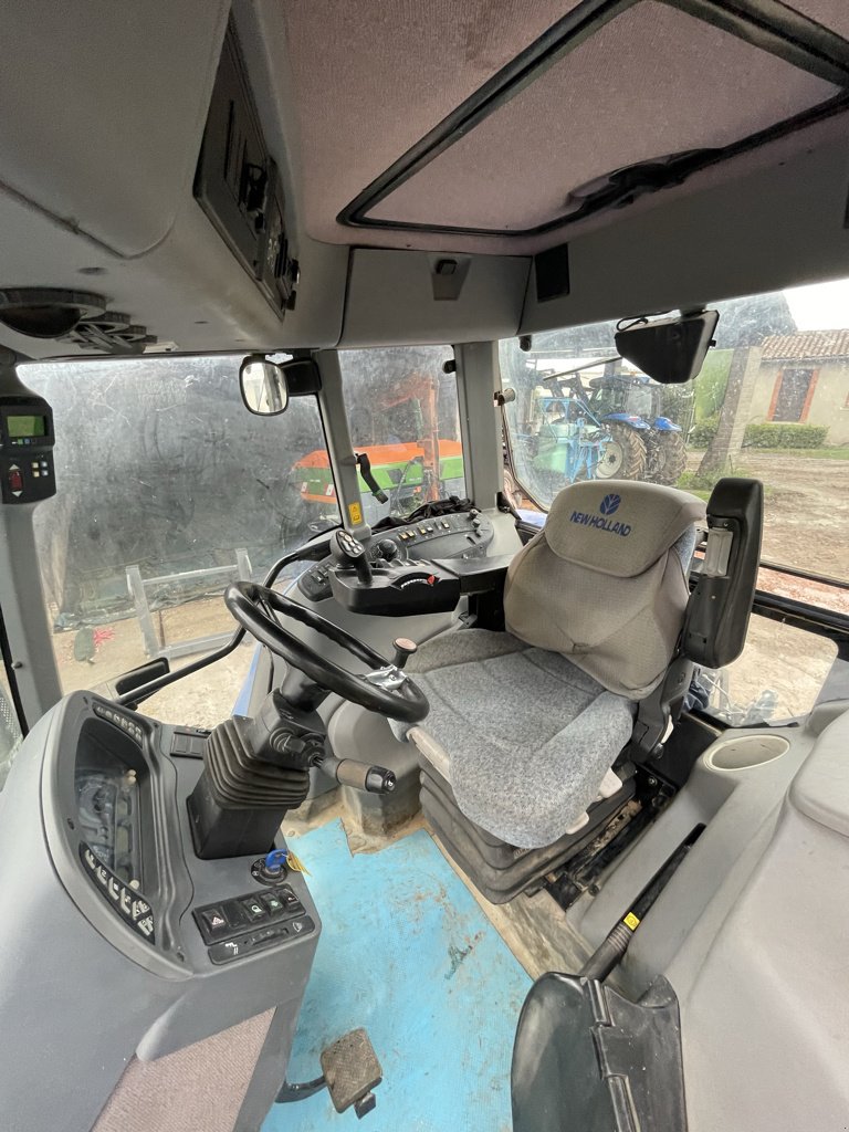 Traktor del tipo New Holland TVT170, Gebrauchtmaschine In Calmont (Immagine 4)