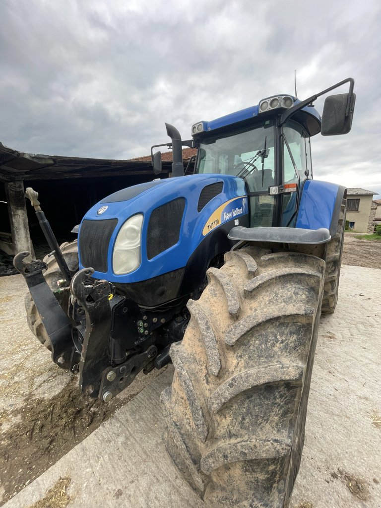 Traktor del tipo New Holland TVT170, Gebrauchtmaschine In Calmont (Immagine 1)