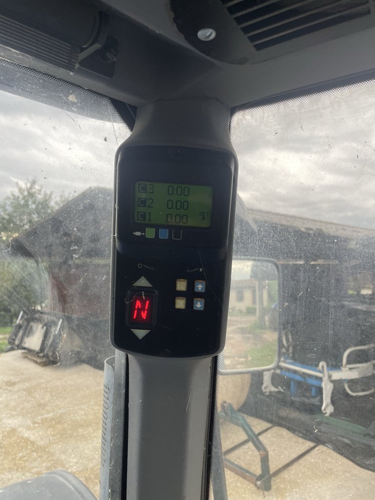 Traktor del tipo New Holland TVT170, Gebrauchtmaschine In Calmont (Immagine 11)