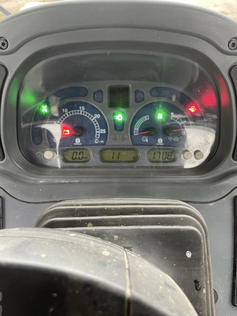 Traktor del tipo New Holland TVT170, Gebrauchtmaschine In Calmont (Immagine 2)