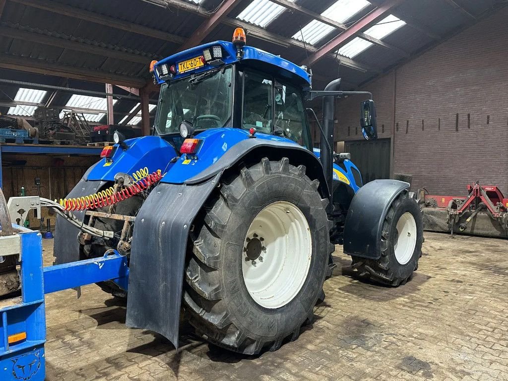 Traktor van het type New Holland TVT195 CVT, Gebrauchtmaschine in BENNEKOM (Foto 3)