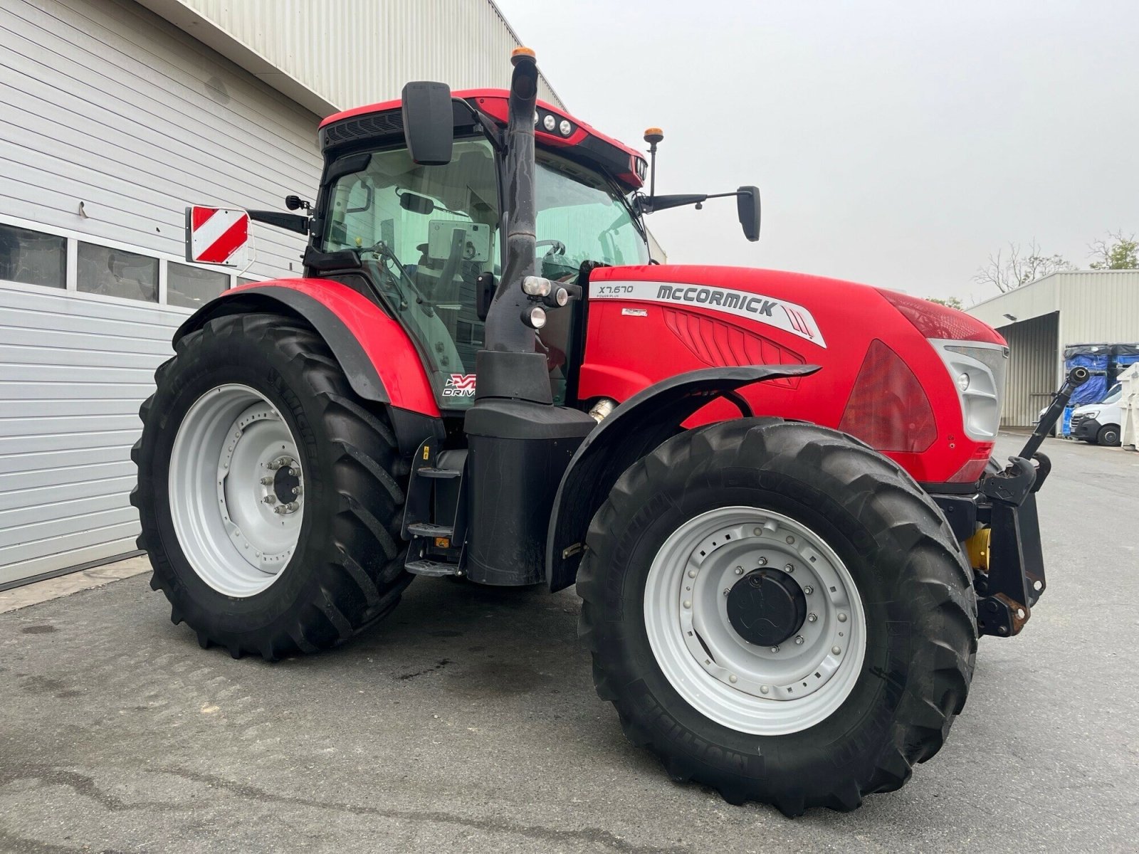 Traktor des Typs Oleo Mac MAC CORMICK X7.670 POWER PLUS, Gebrauchtmaschine in CHATEAU GAILLARD (Bild 2)