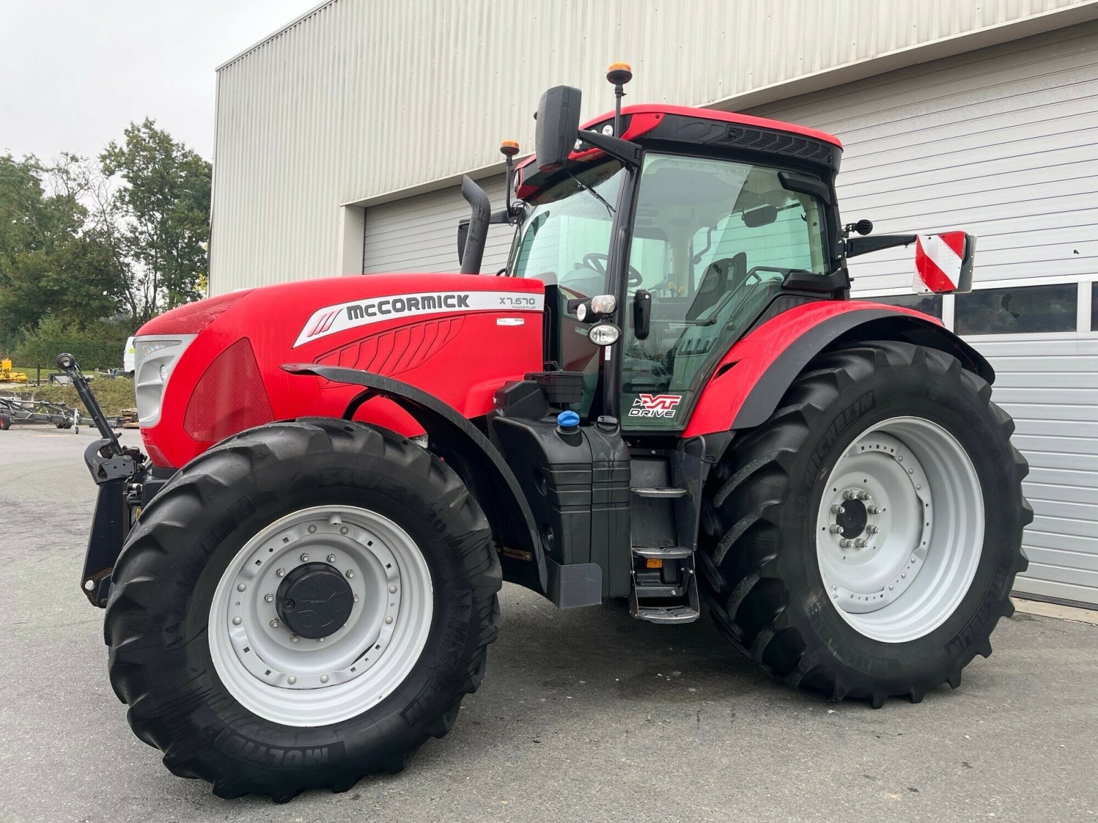 Traktor des Typs Oleo Mac MAC CORMICK X7.670 POWER PLUS, Gebrauchtmaschine in CHATEAU GAILLARD (Bild 1)