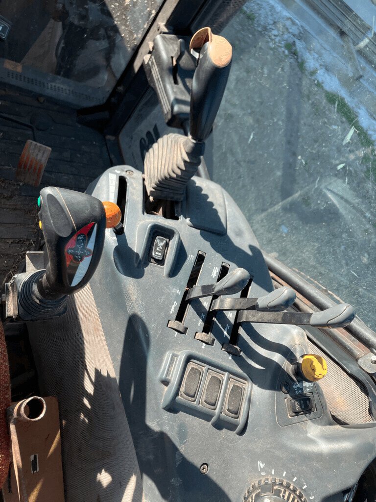 Traktor des Typs Oleo Mac TRACTEUR MAC CORMICK MC 115, Gebrauchtmaschine in AUTUN (Bild 10)