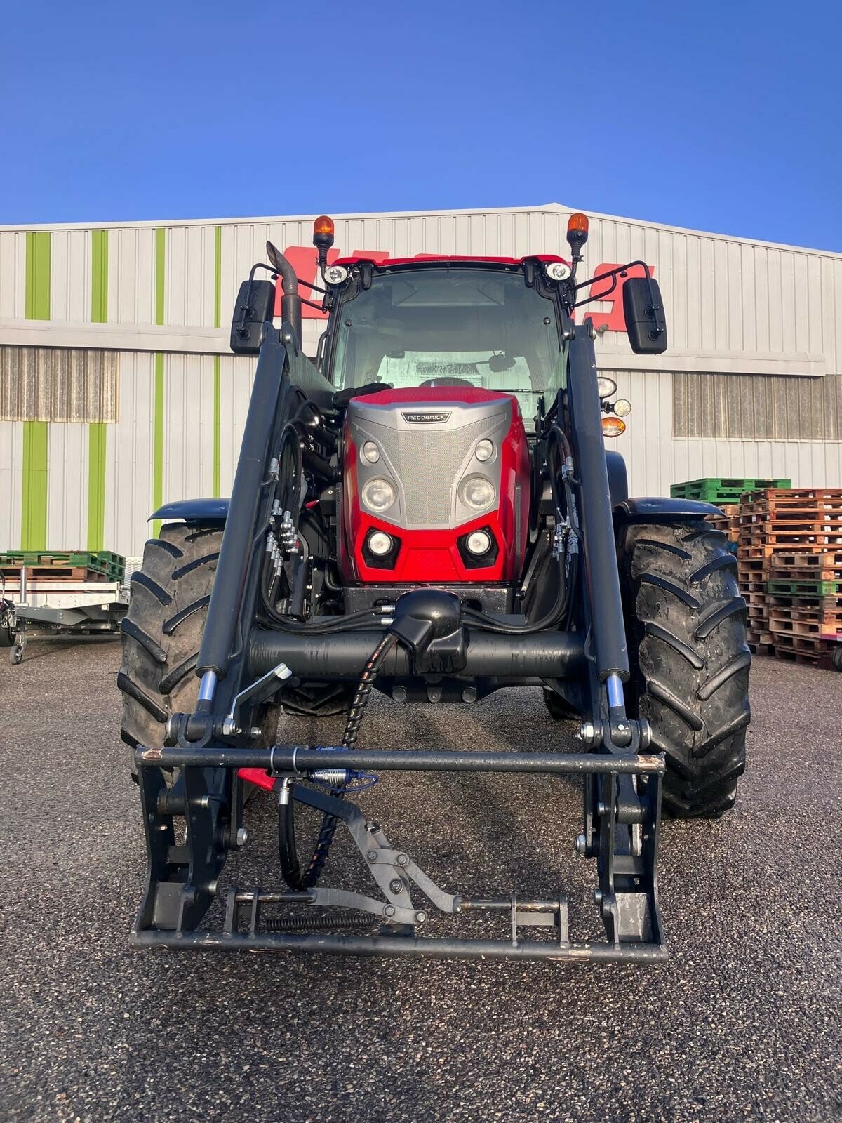 Traktor del tipo Oleo Mac TRACTEUR MCCORMICK X5.100, Gebrauchtmaschine In SAINT ANDIOL (Immagine 7)