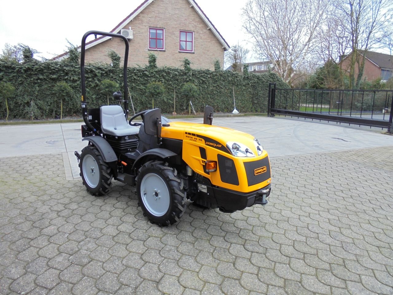 Traktor des Typs Pasquali siena 35, Neumaschine in Hedel (Bild 6)