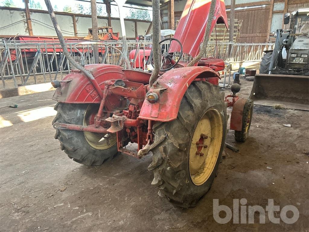 Traktor van het type Porsche 308 N, Gebrauchtmaschine in Düsseldorf (Foto 3)